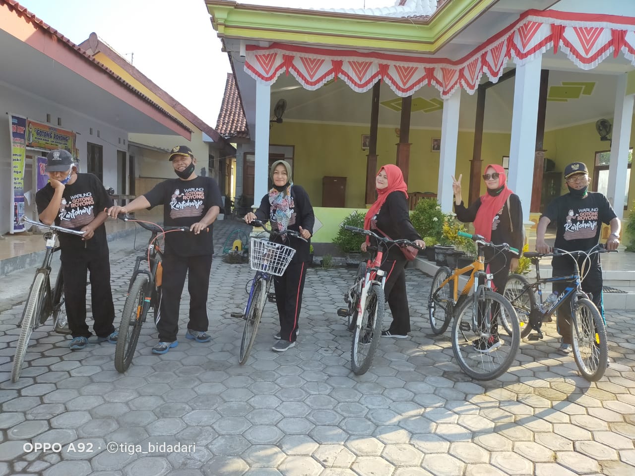 SEPEDA SANTAI PERANGKAT DESA PENCOL